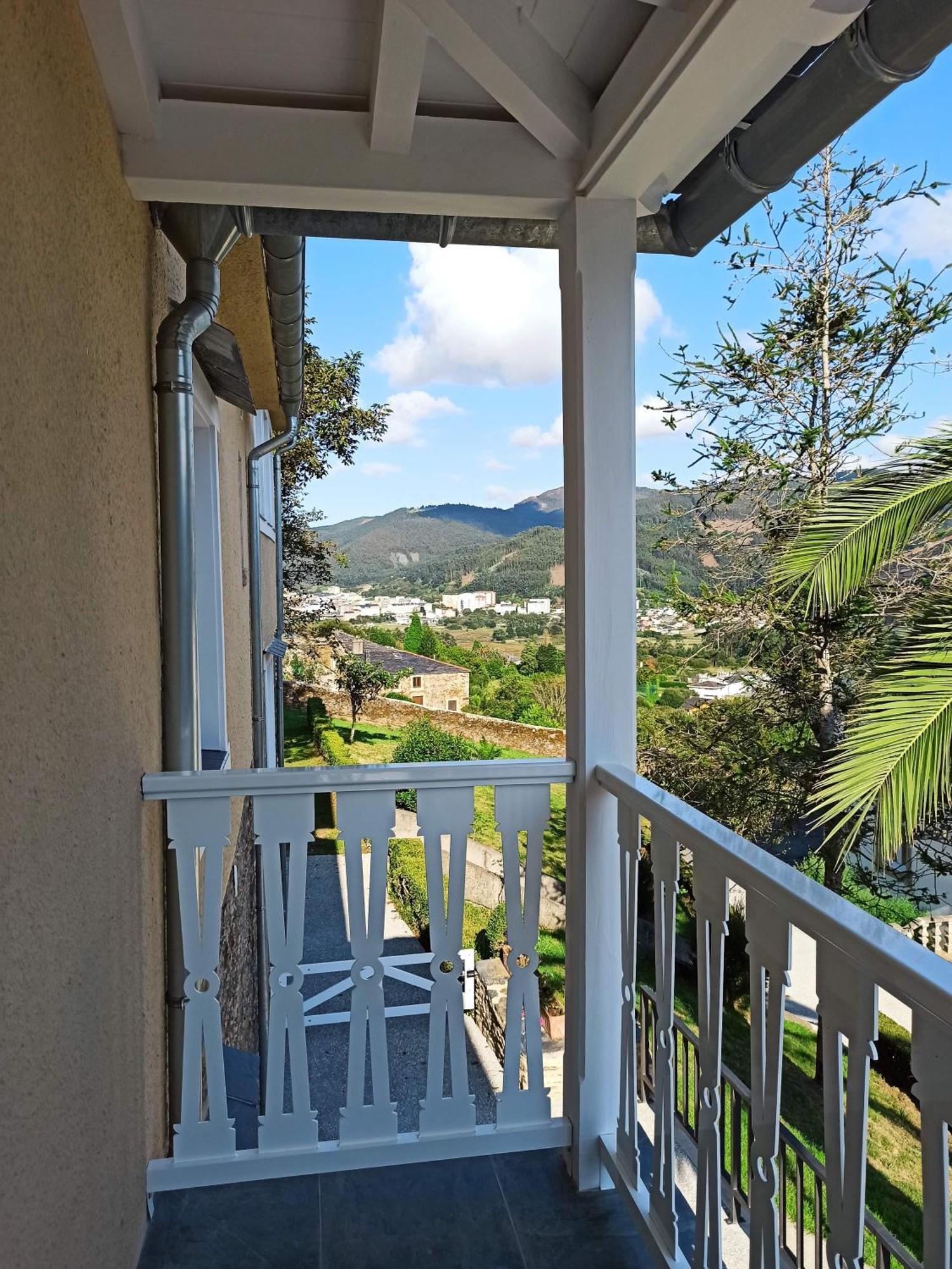 Apartamentos Minas De Silvarosa Viveiro Kültér fotó
